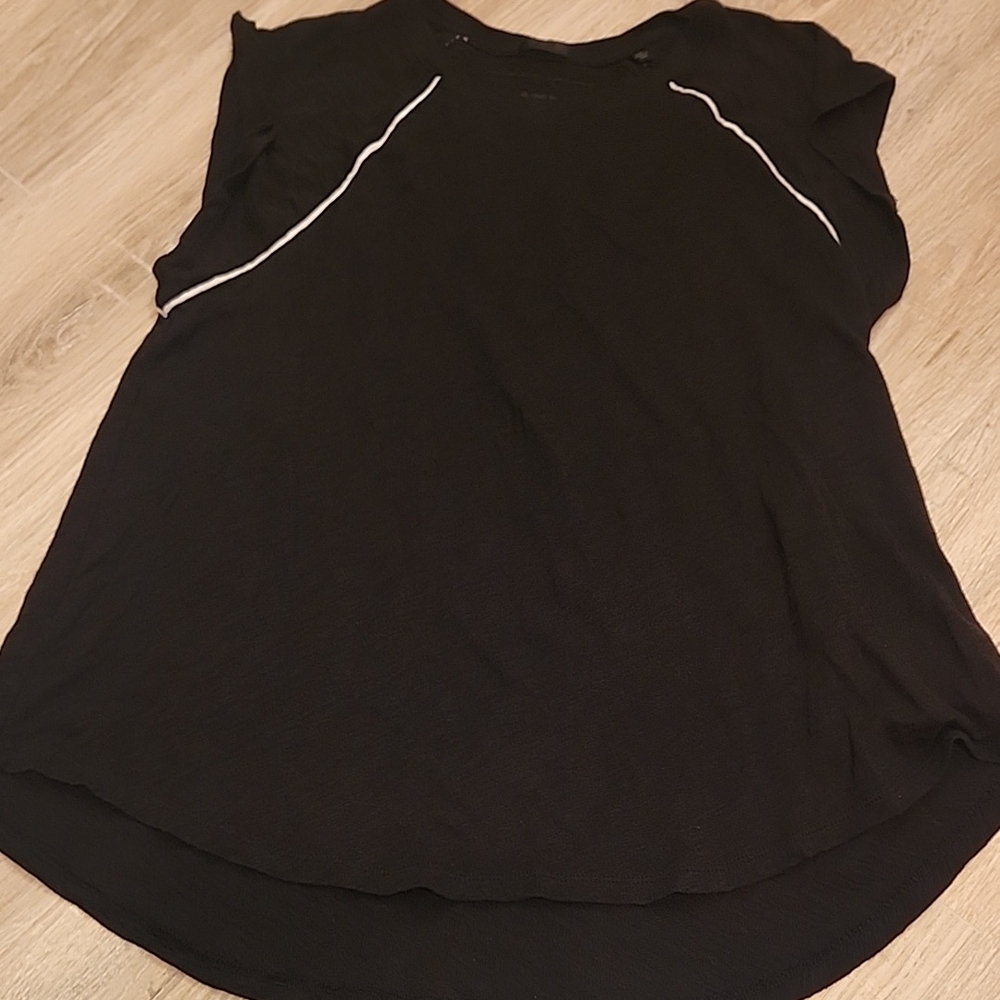 ATM | Black Flowy And Cotton Soft Top with White Detailing